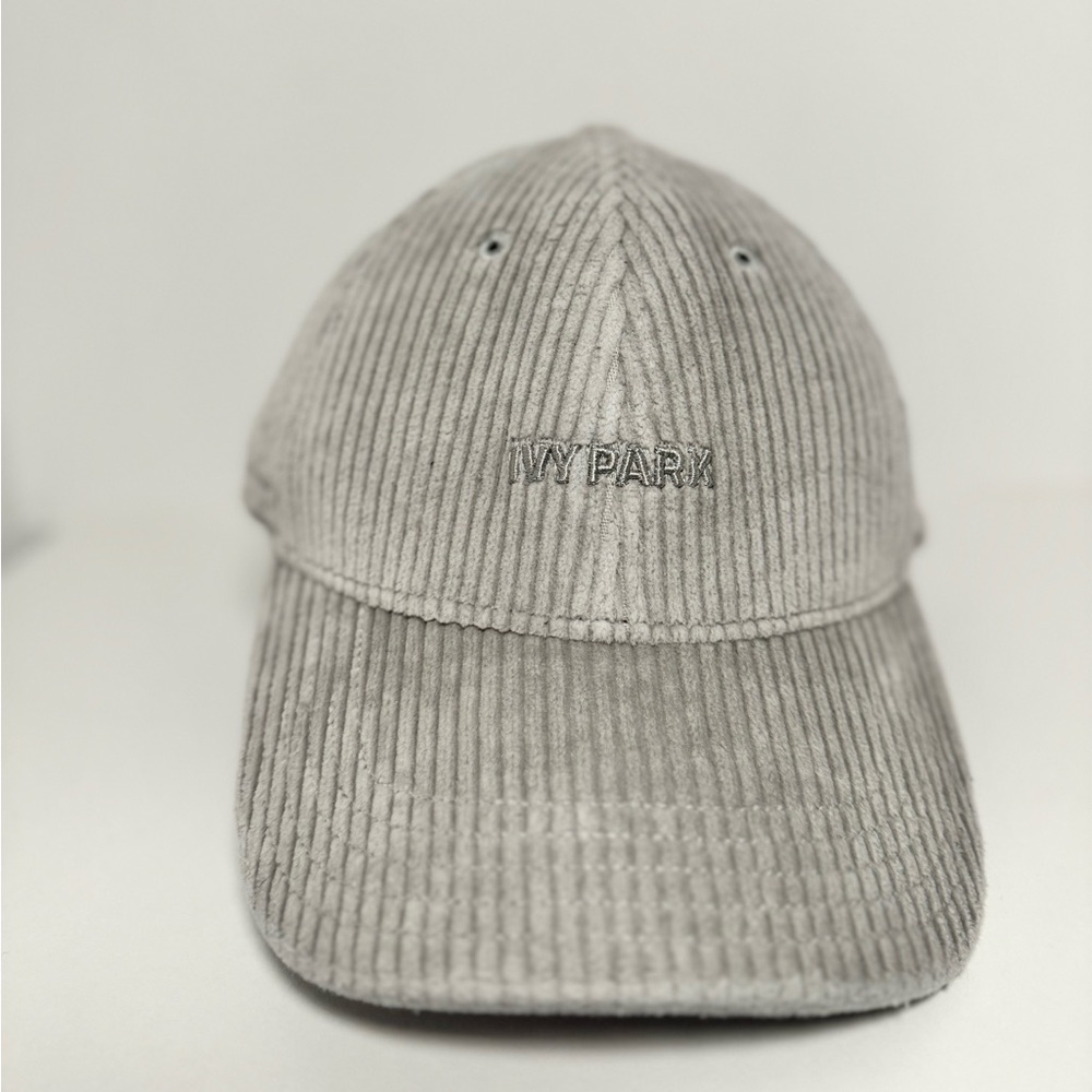 Ivy Park x Adidas Corduroy Baseball Cap (light grey | like-new)